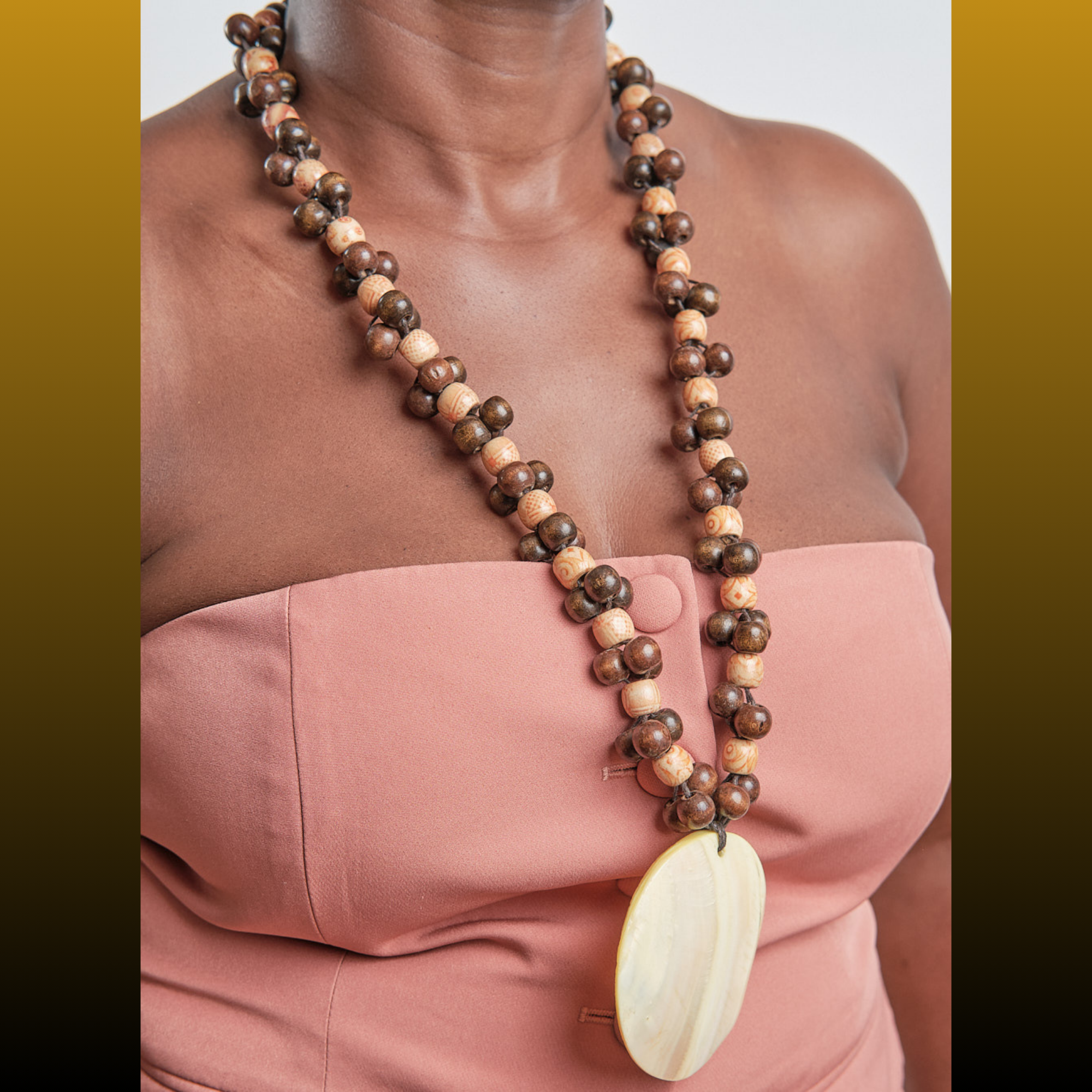 Garde neckpiece - Image 3